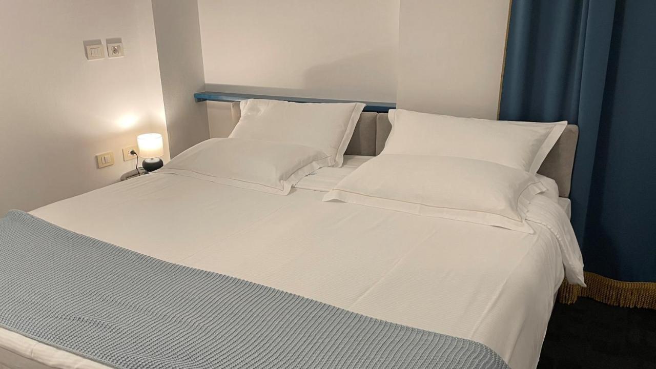 Madonca Rooms & Restaurant نوفا جوريكا المظهر الخارجي الصورة
