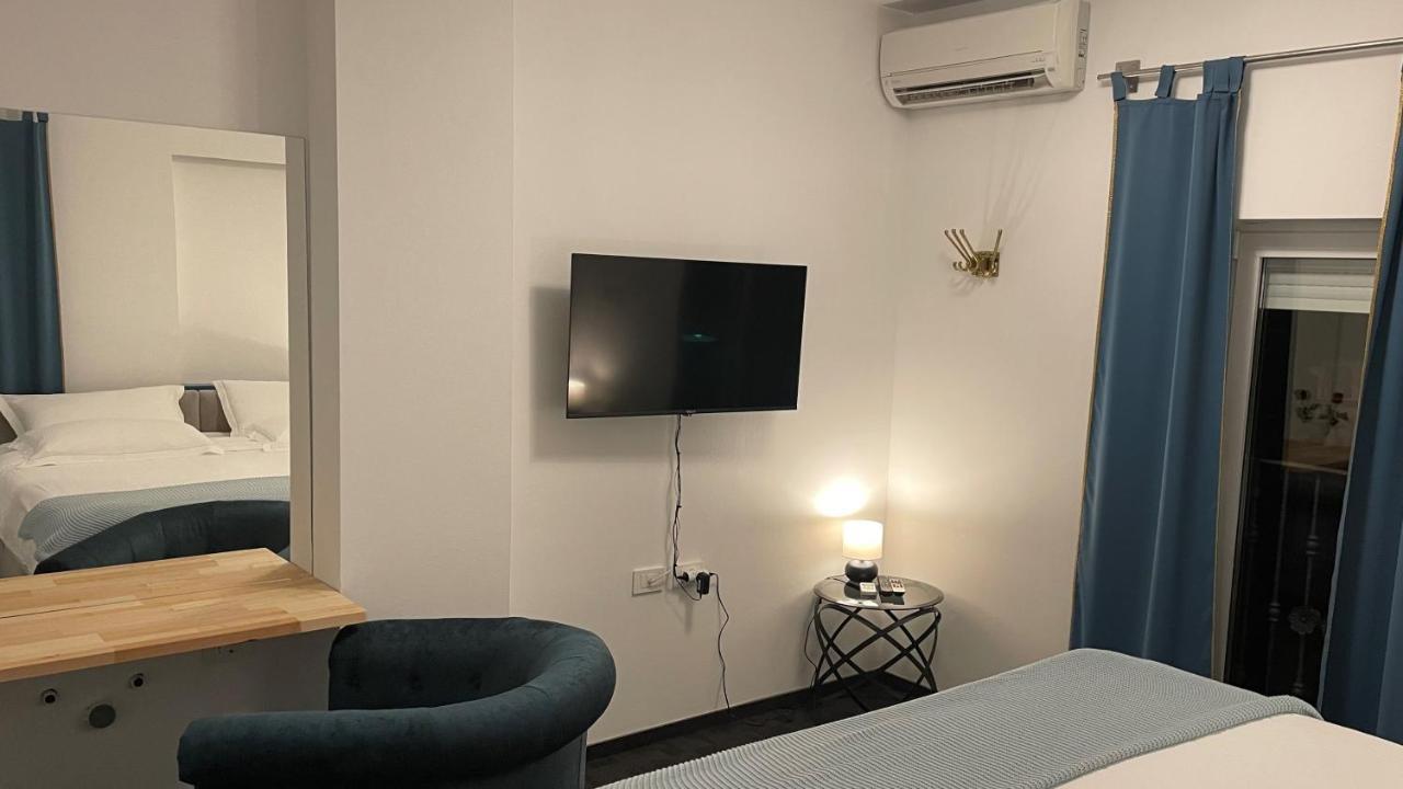 Madonca Rooms & Restaurant نوفا جوريكا المظهر الخارجي الصورة